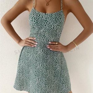 SHEIN VCAY Ditsy Floral Crisscross Tie Backless Cami Dress. Size Medium